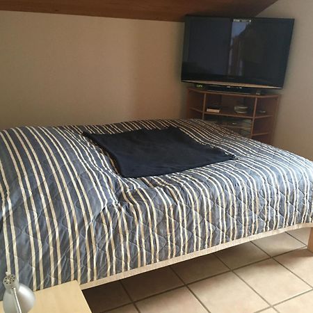 Les Genevez Chambres D'Hotes מראה חיצוני תמונה